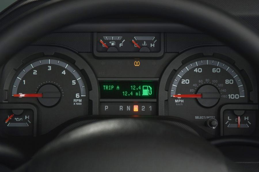  Ford E Series 2008 года  (фото 27 из 43)
